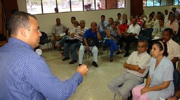 Capacita secretaría de educación al personal de oficinas centrales