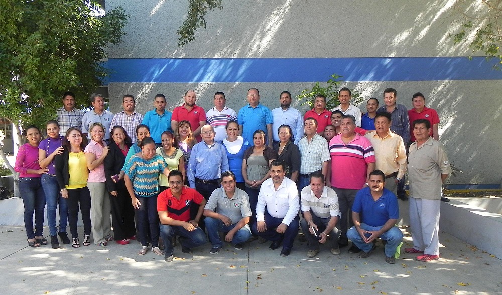 la educación, motor de cambio en la tierra caliente: Manuel Anguiano