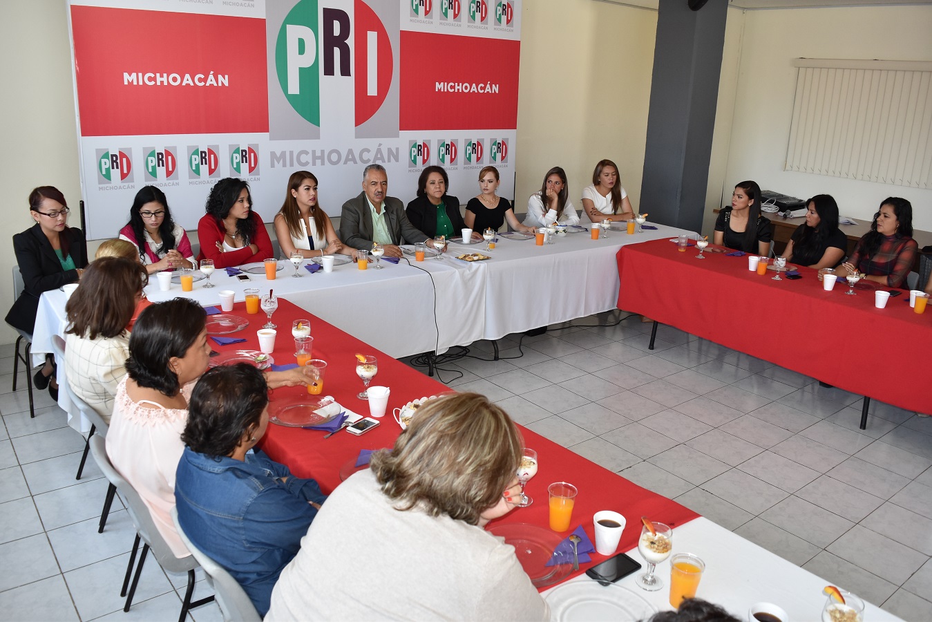 El PRI impulsa la equidad de género en la vida pública