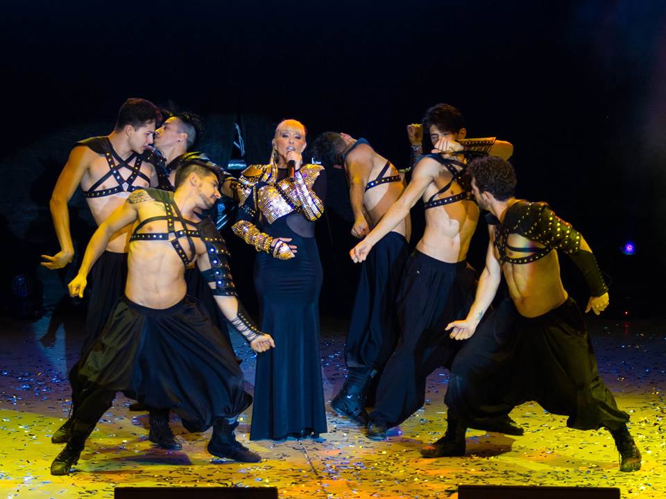 Yuri Cierra con broche de oro la Expo Feria Michoacán 2015