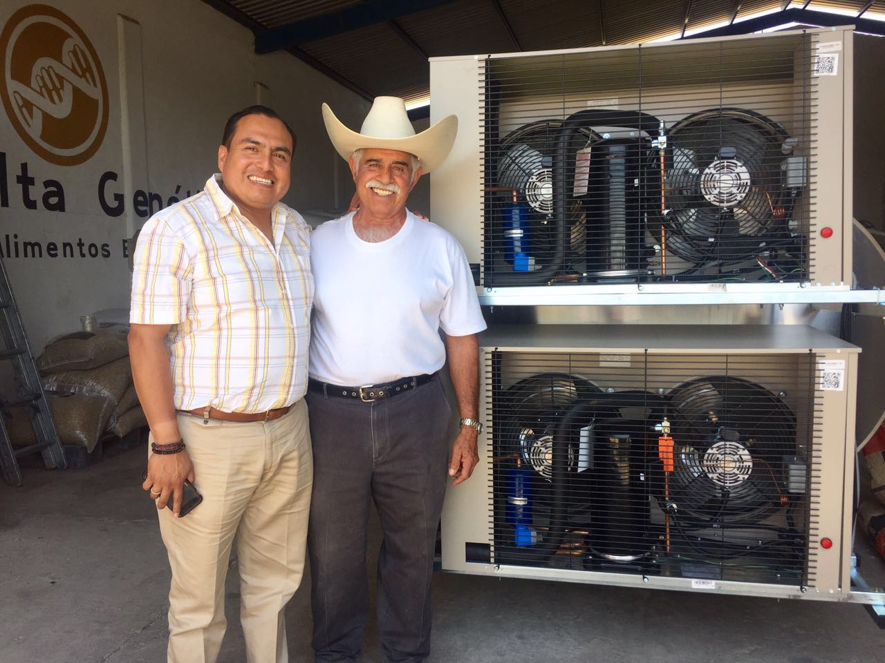 Ganaderos se benefician con Alianza INAES-LICONSA