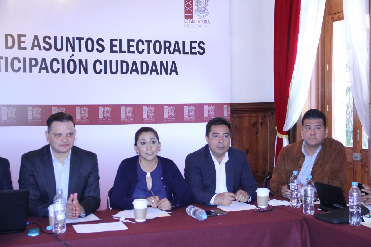 Diputados prevén realizar foros de consulta en materia de reelección