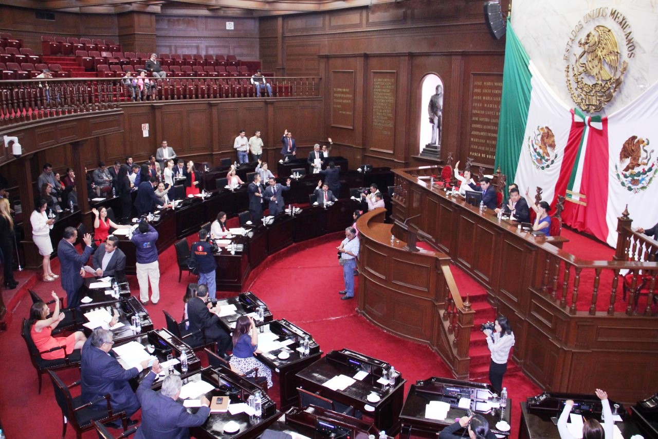 Analizarán diputados figura de presidente municipal suplente