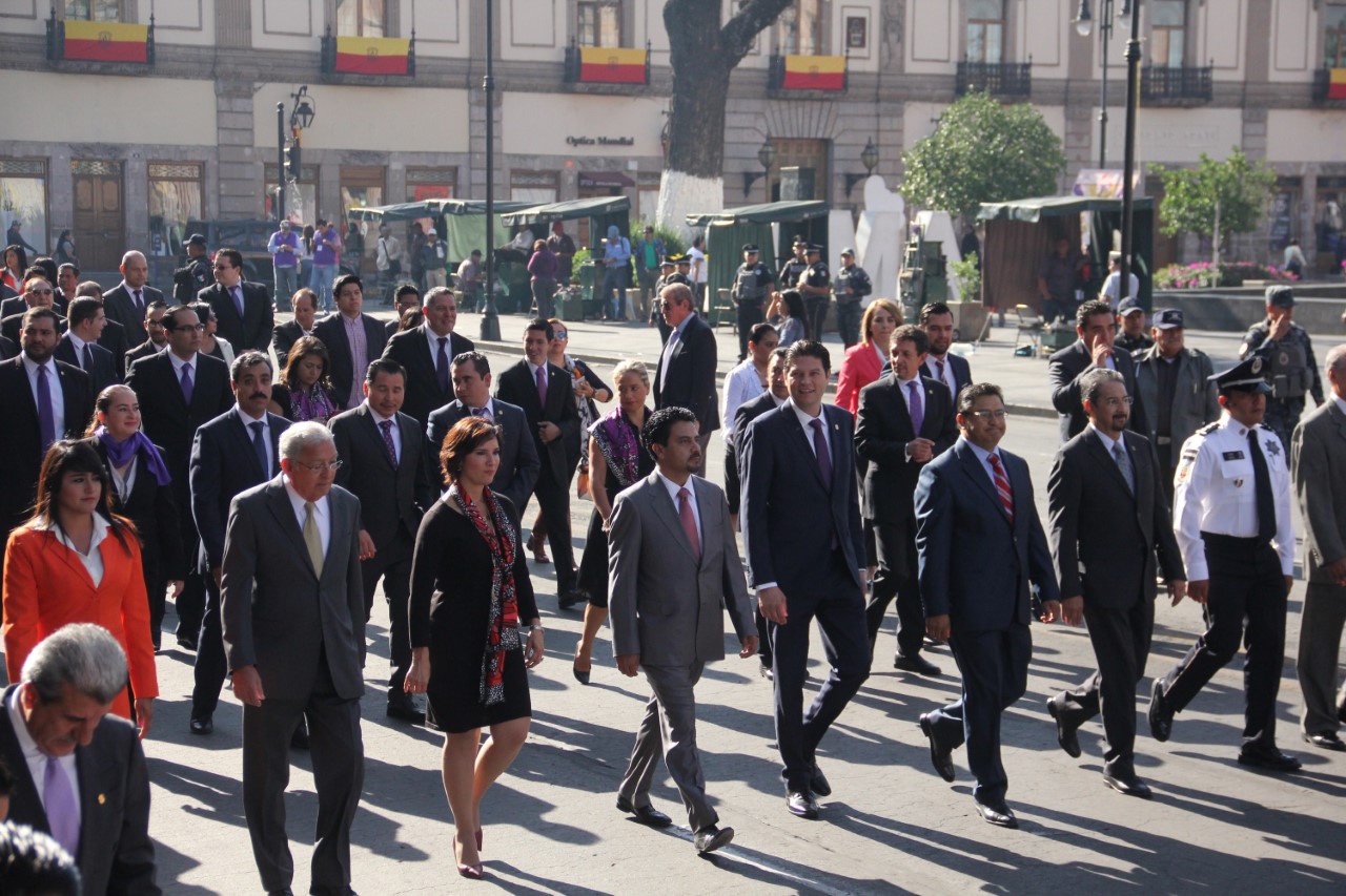 Macarena Chávez presente en colocación de Bando Solemne en honor de Morelia