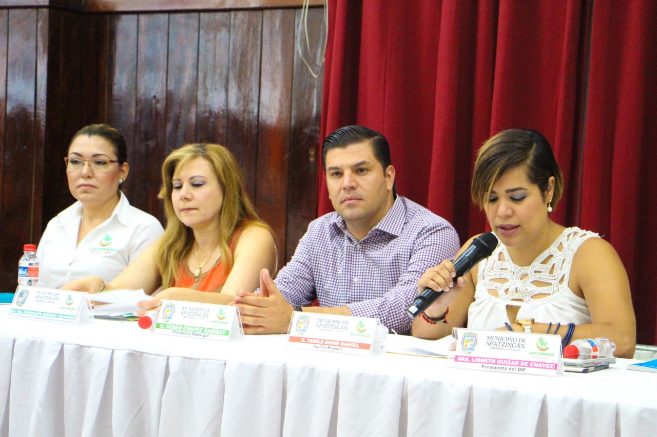 En la Región Apatzingán asumen beneficiarios contralorías sociales