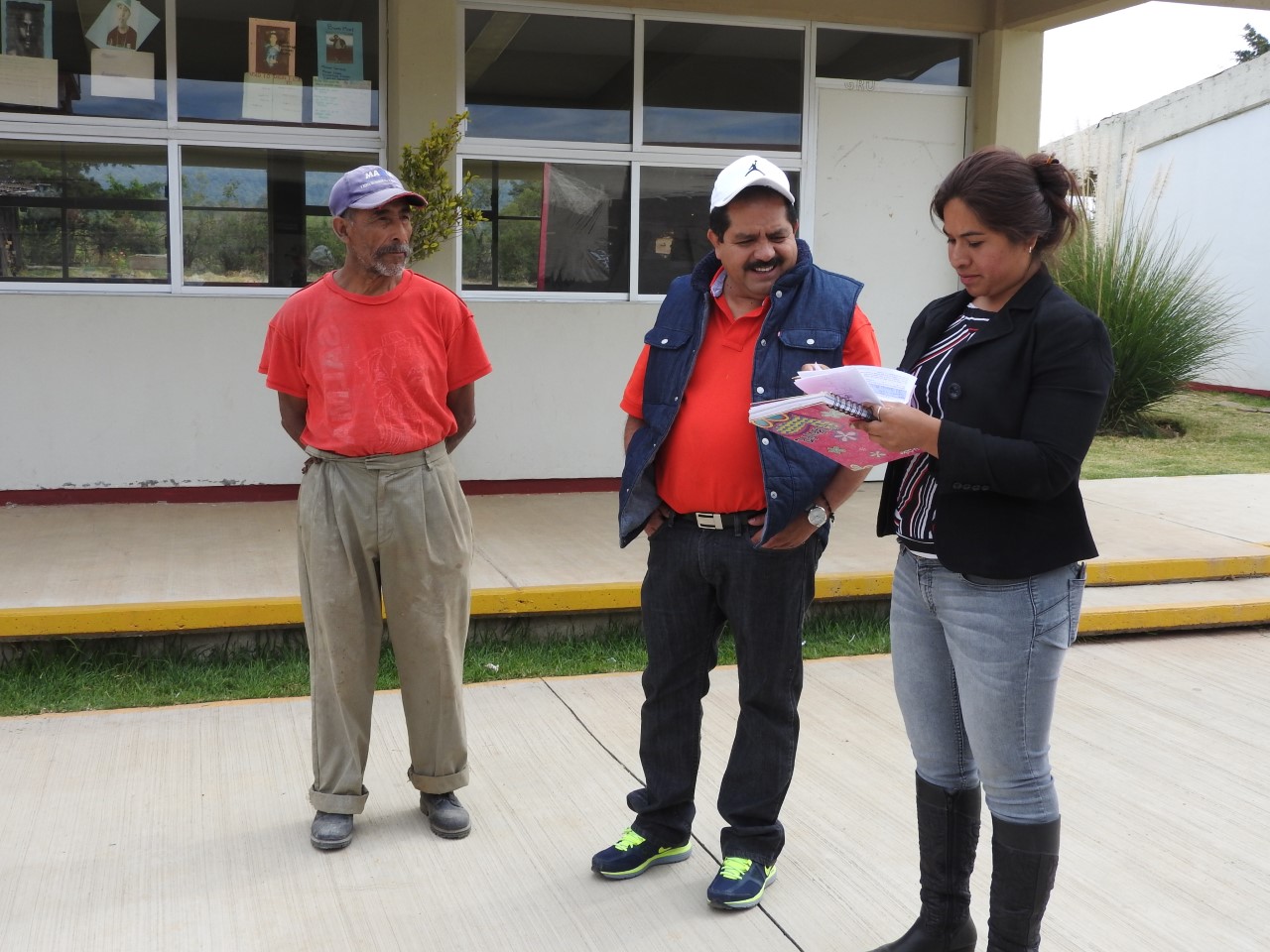 El Diputado José Guadalupe Aguilera reitera compromiso con la educación