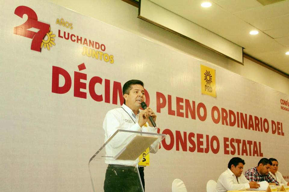 García Conejo exhorta a poner por encima los principios y legados del PRD