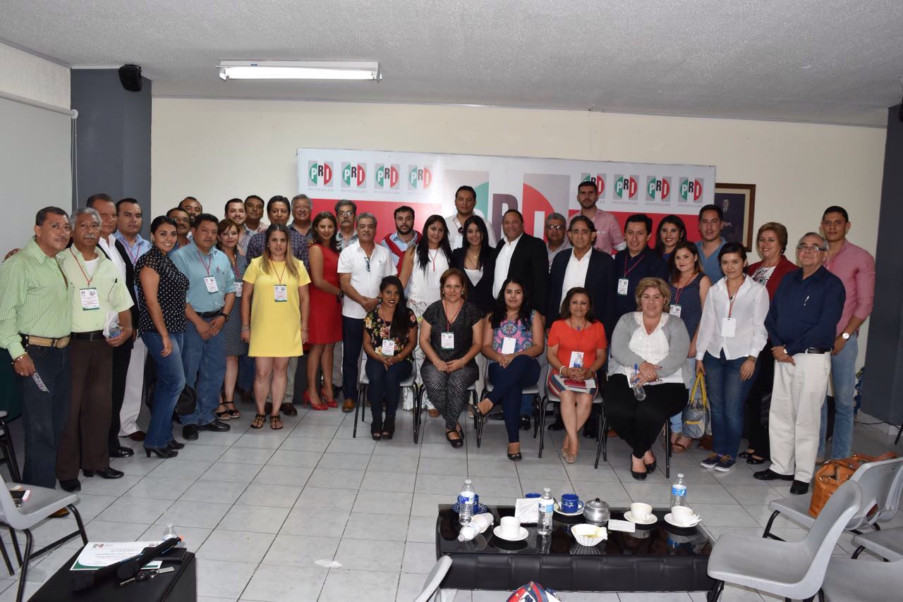 Consultores Políticos ofrecen taller en el CDE del PRI Michoacán
