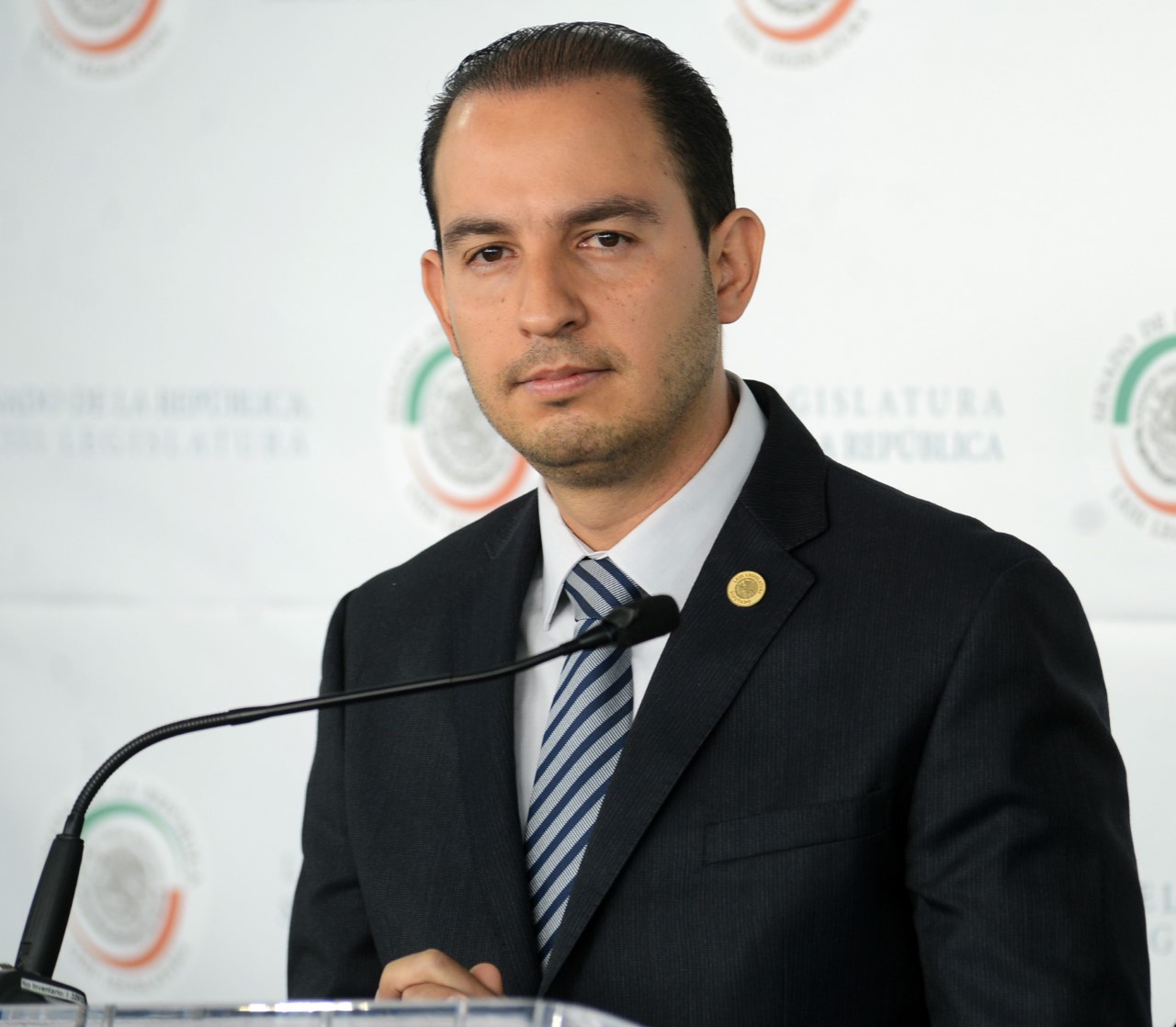 Marko Cortés crítica pésimo manejo de la economía del País