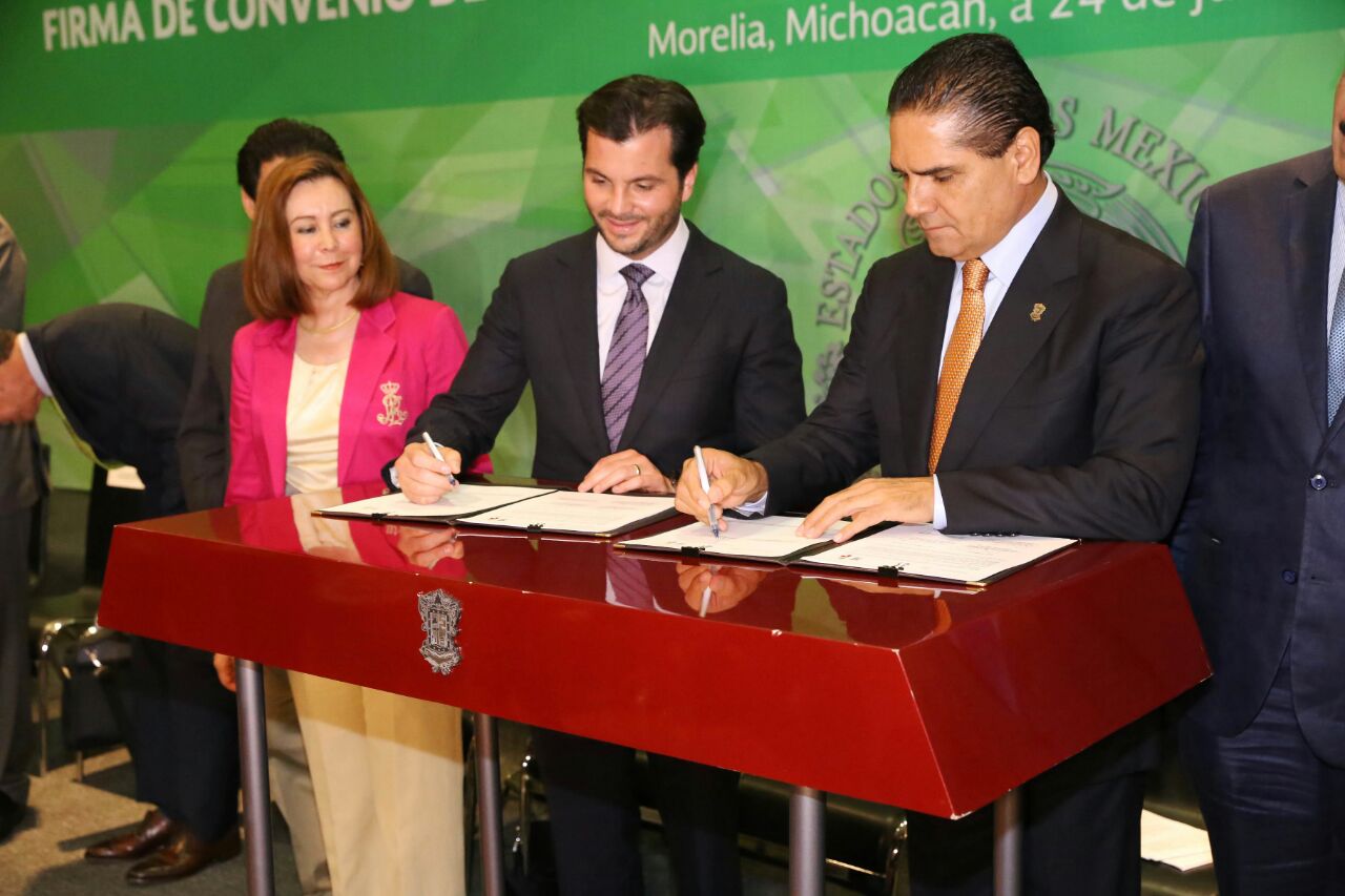 Signa Gobernador convenios con Semarnat para fortalecer acciones de cuidado del medio ambiente