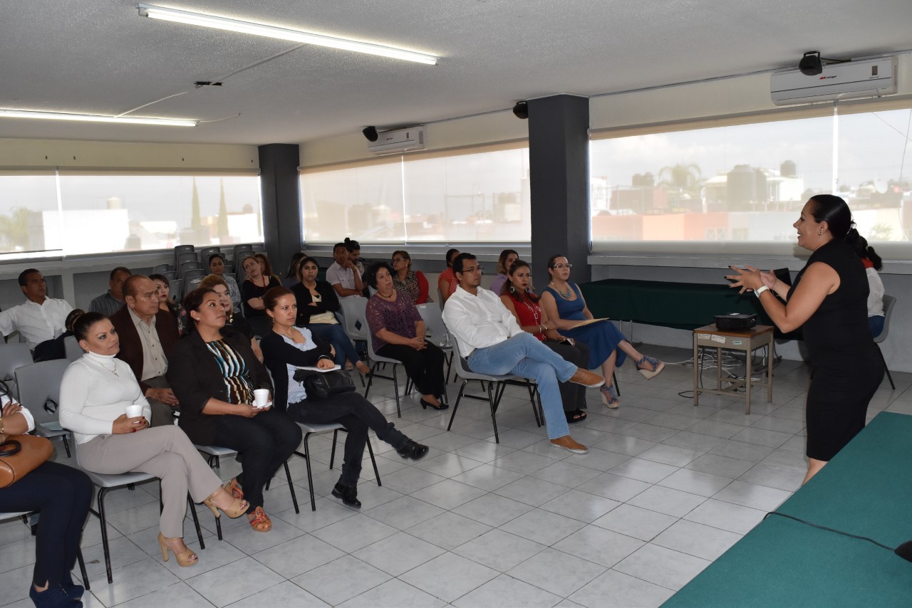 Integrantes del CDE del PRI se capacitan