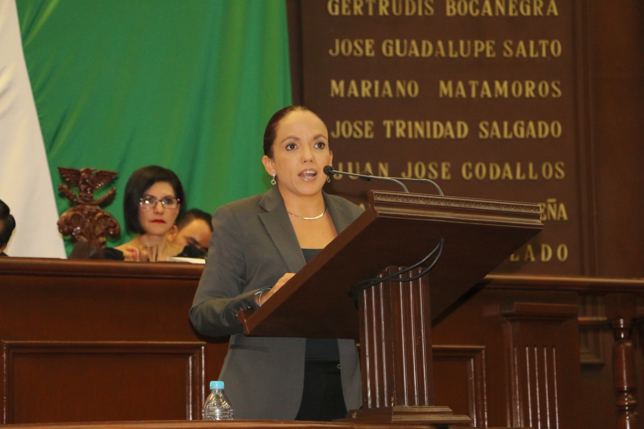 Urgente romper círculo de violencia contra la mujer llama Andrea Villanueva