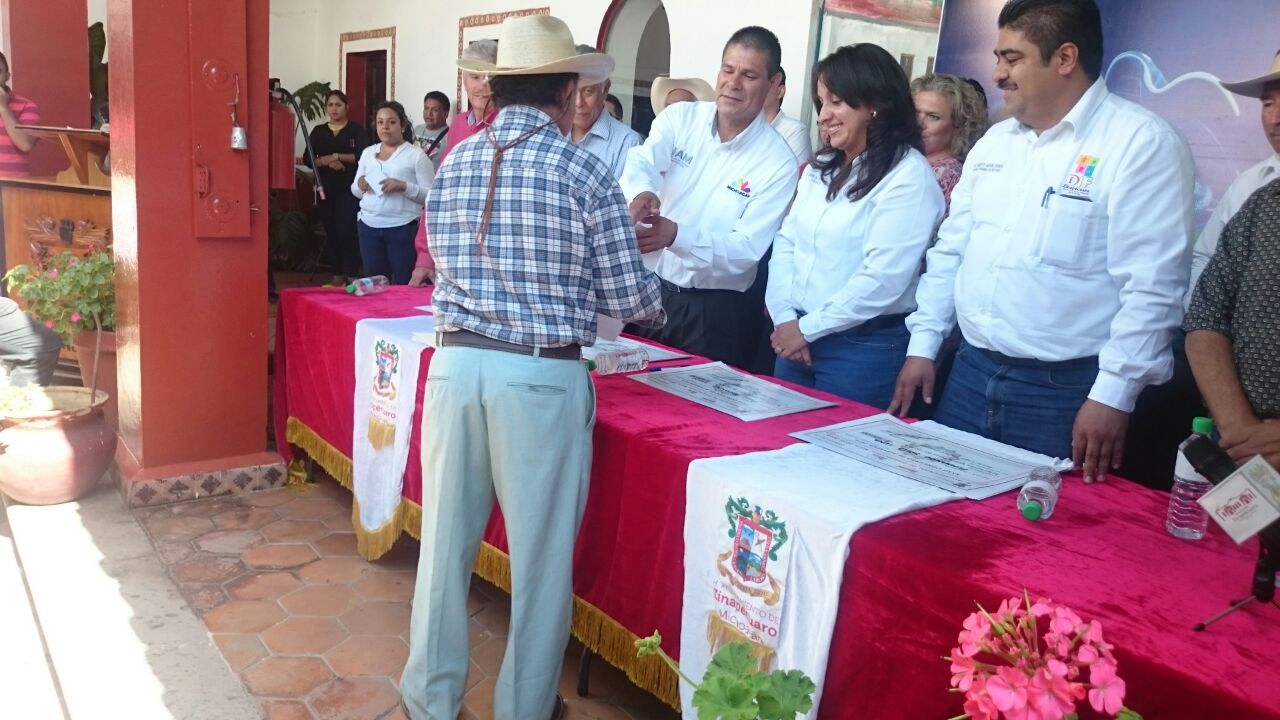 Premian a las y los artesanos ganadores del Concurso de Alfarería de Zinapécuaro