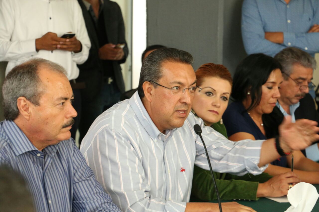 Se reúnen Víctor Silva y Wilfrido Lázaro para sumar esfuerzos a favor del PRI