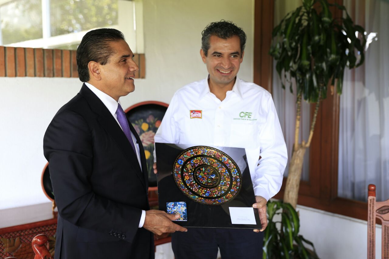 Busca Gobernador ampliar electrificación en Michoacán