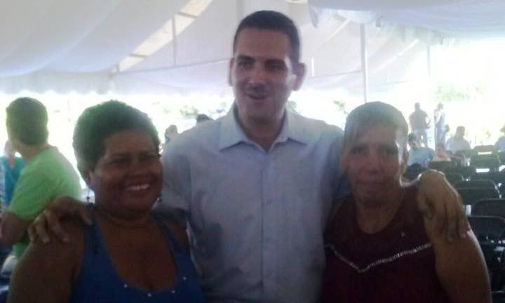 Uriel Chávez fortalece grupo de trabajo al interior del PRI en Apatzingán