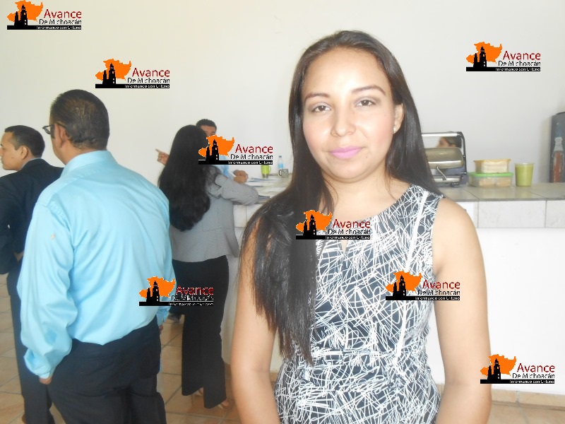 En Apatzingán aumenta interés de adultos por certificado de preparatoria.