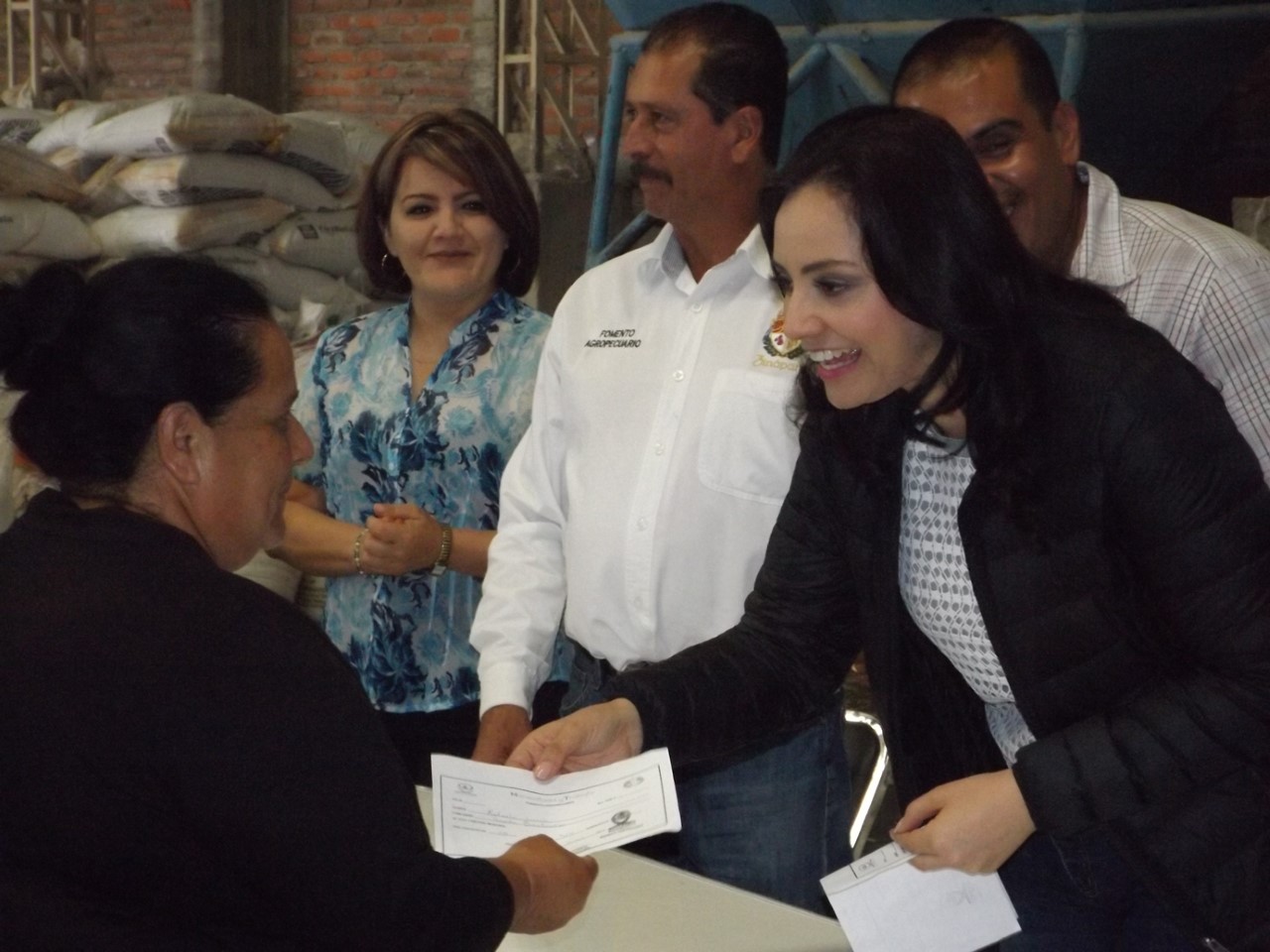 Educación, único puente para el desarrollo: Adriana Hernández