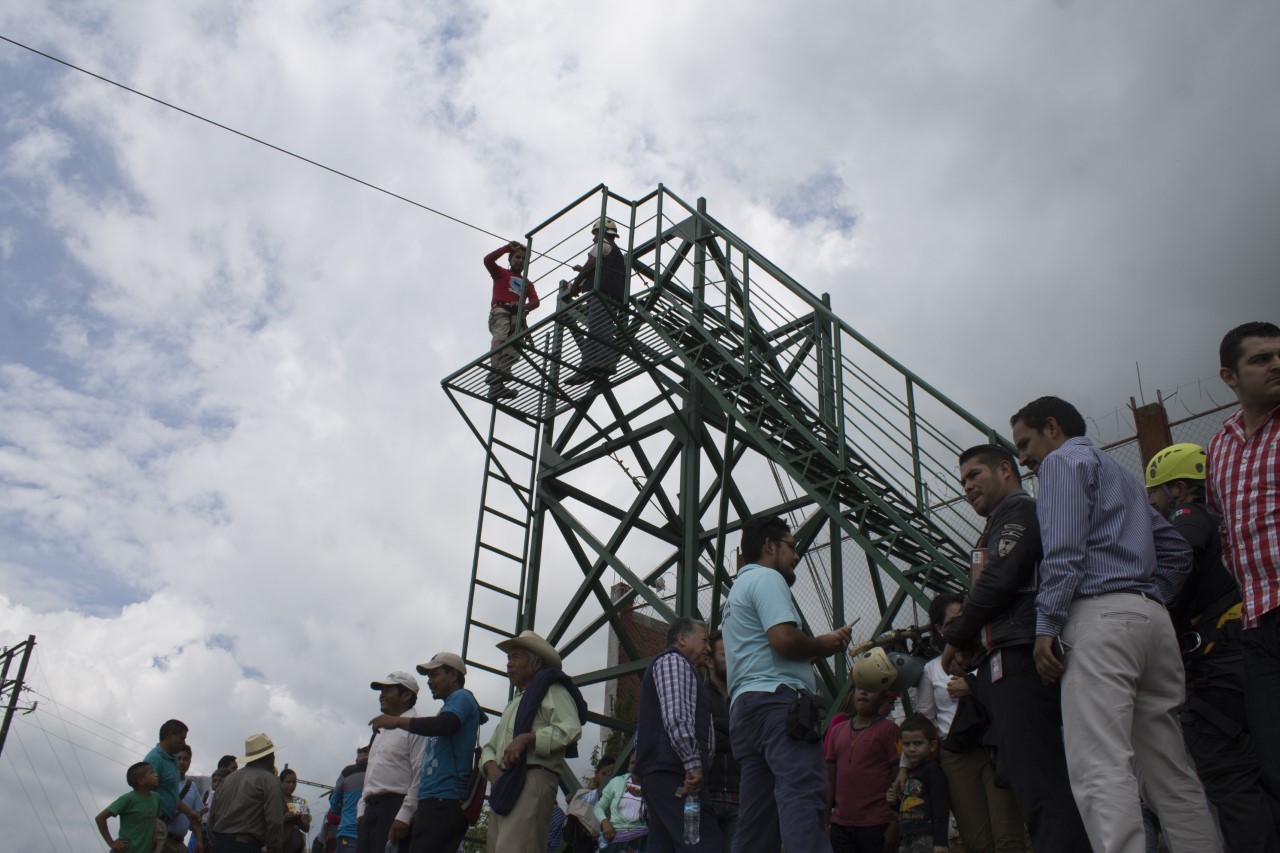 Tirolesa más grande del Estado, ya funciona en Janitzio-Tecuena en Pátzcuaro