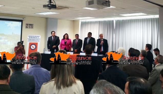Reconocen notarios michoacanos el trabajo coordinado con el Gobierno del Estado