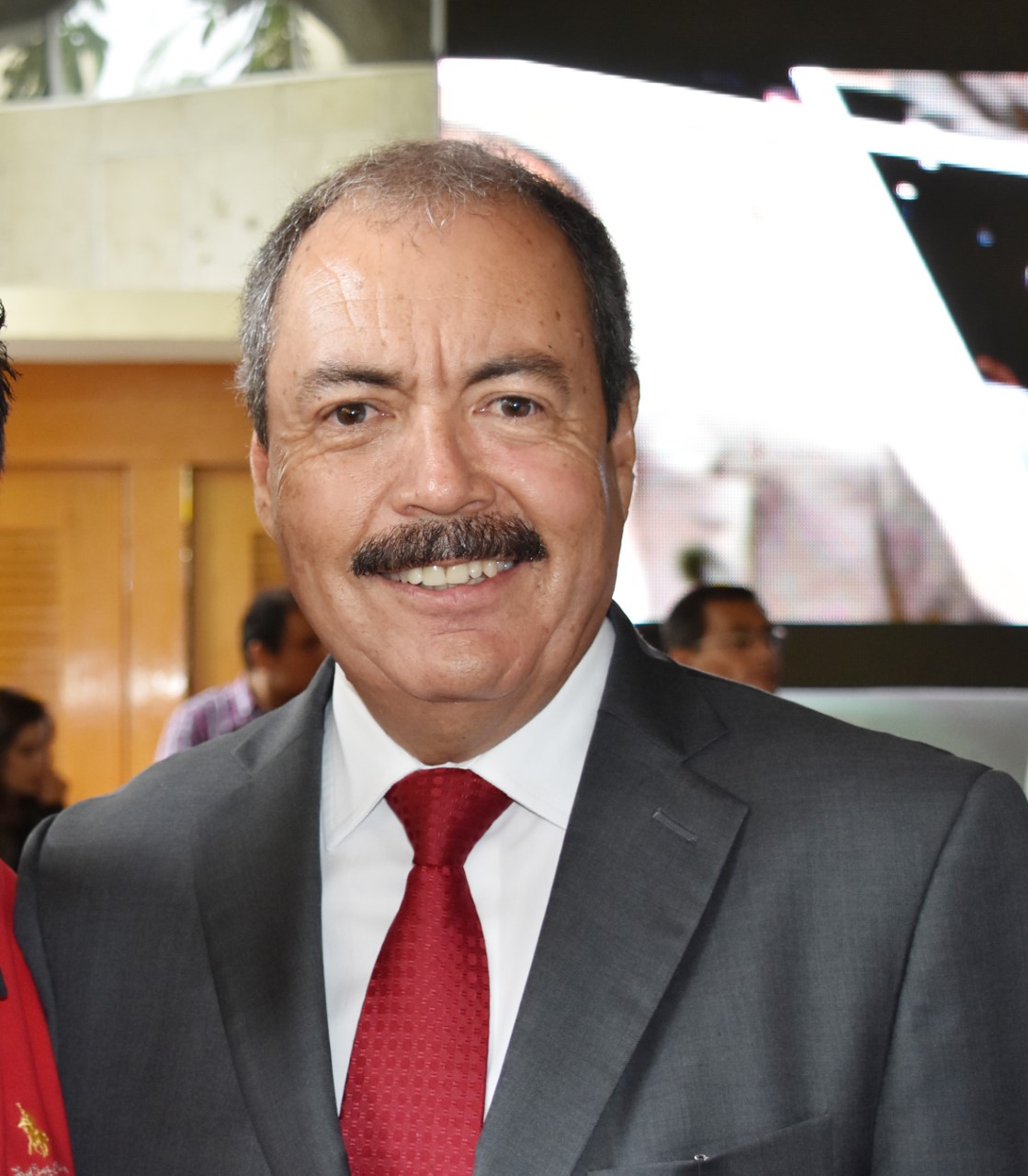 queremos un futuro mejor para nuestros hijos, por eso la educación debe ser prioridad: vst