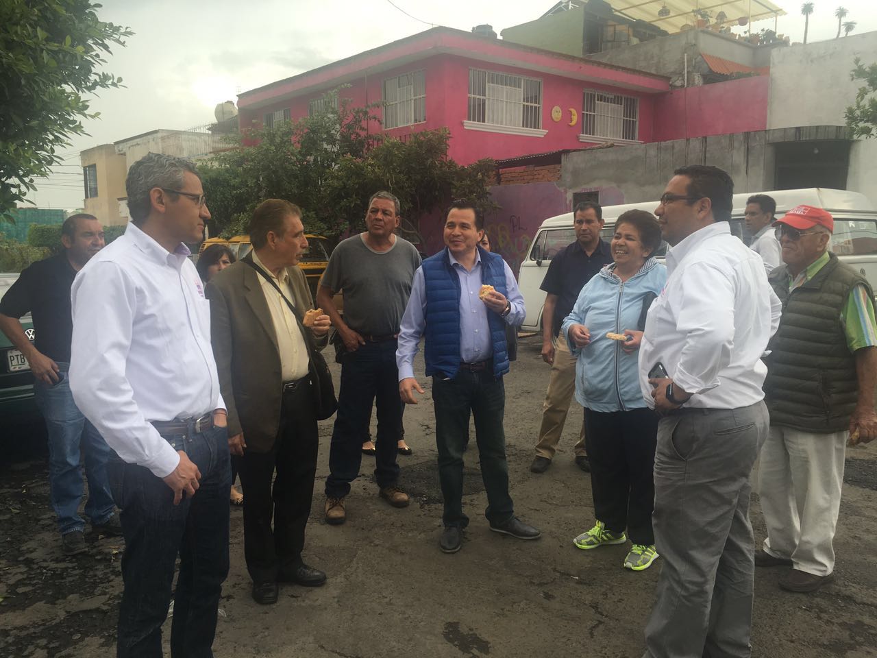 Alfonso Martínez instruye a autoridades municipales a recorren colonias de Morelia para atender solicitudes ciudadanas