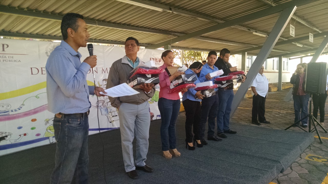 CONAFE atiende a 17 mil 800 alumnos de nivel básico en Michoacán para ciclo 2016-2017