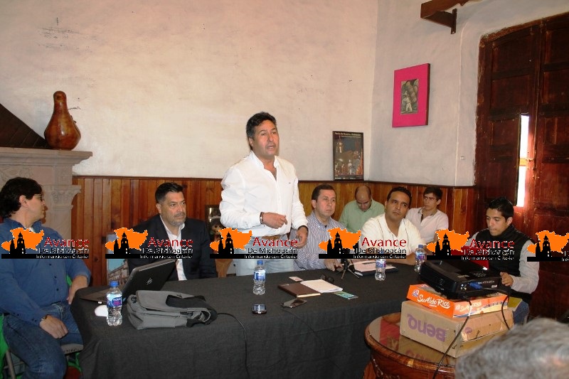 Gobierno de Pátzcuaro realiza primer taller interactivo del proyecto Luminotecnia.