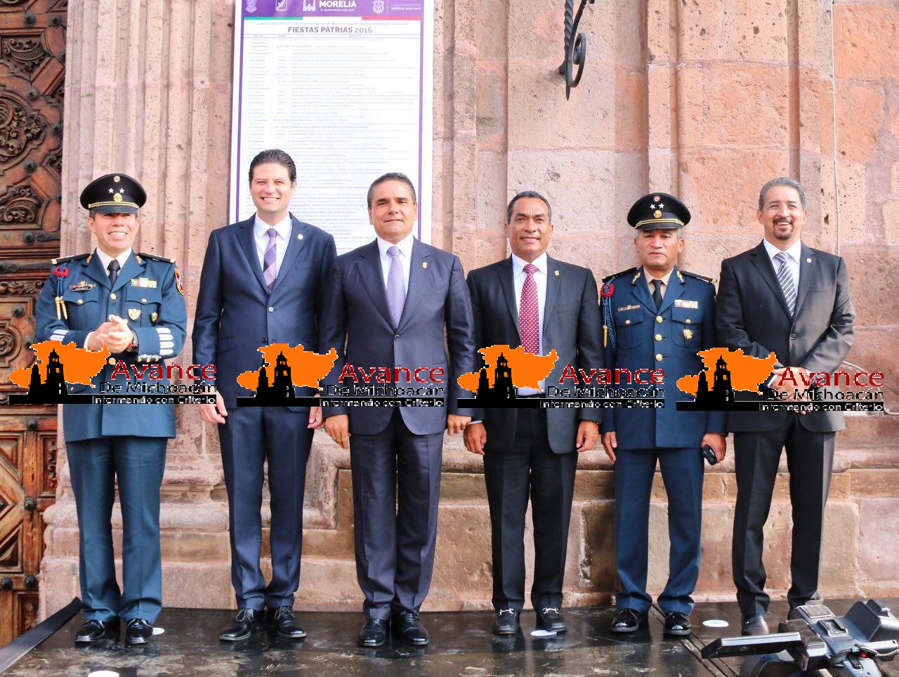 Autoridades realizan Recorrido en Bando Solemne para la fijación de actividades del mes patrio en Morelia.