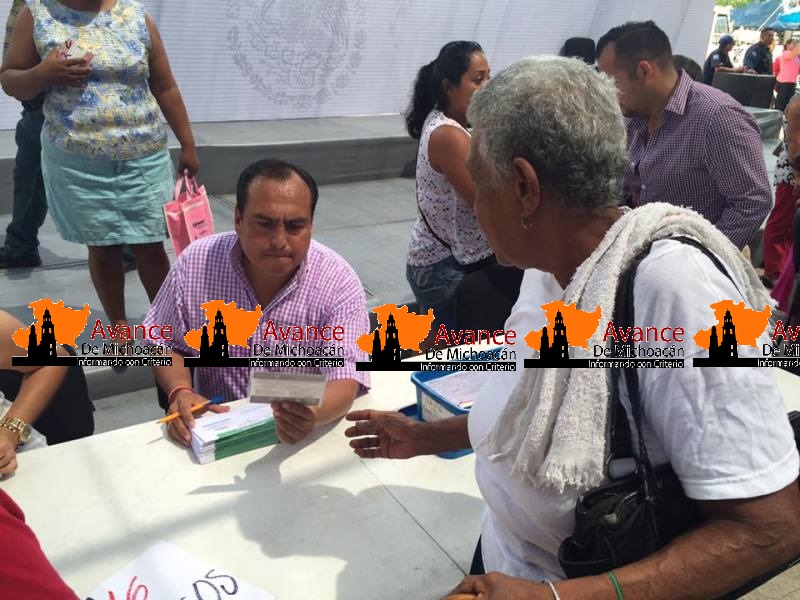 Con gran éxito se llevó a cabo la Feria de servicios Integrales en el Puerto de Lázaro Cárdenas organizado por LICONSA