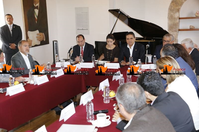 Coordinados Gobierno del Estado y Federación en tema educativo: Silvano Aureoles