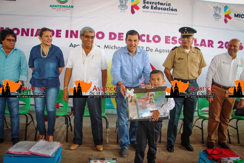 La educación, motor de la transformación social: César Chávez