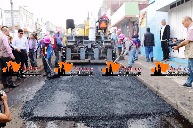 Gobierno de Morelia amplía número de calles en tareas de reencarpetamiento.