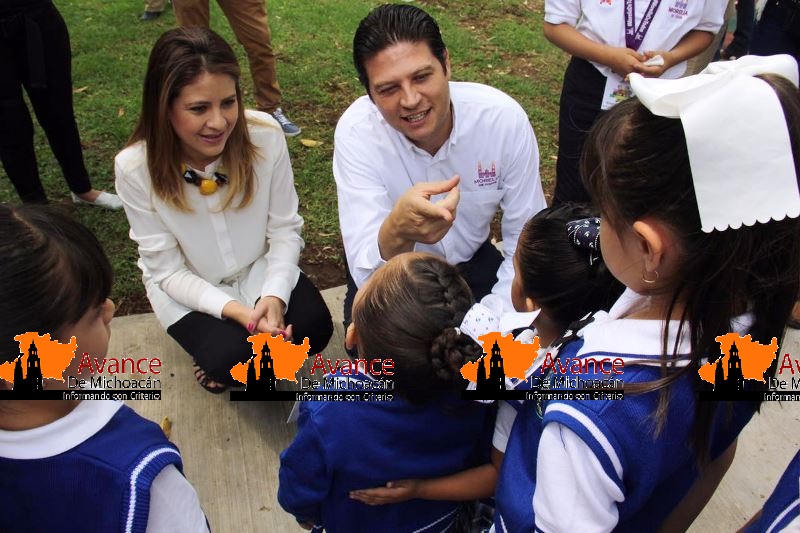 Gobierno de Morelia invita a jóvenes a participar en Convocatoria para acceder a becas escolares.