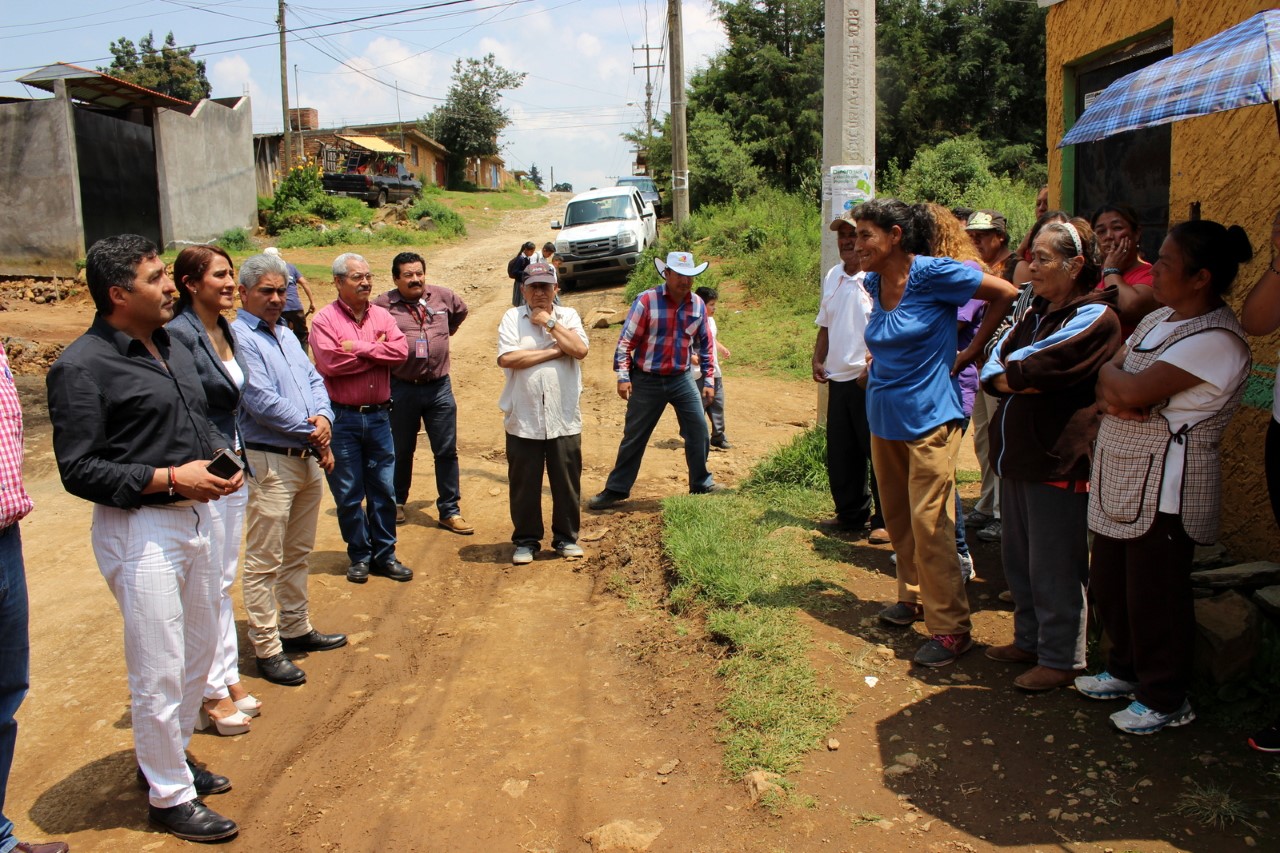 Verifica Víctor Báez avance en obras de infraestrcutura.