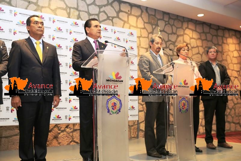 Gestiona Silvano Aureoles más de 22 mil espacios para educación superior