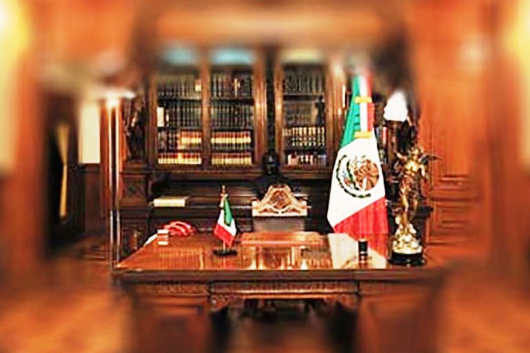 Mareados por el Poder, el Mundo del Revés