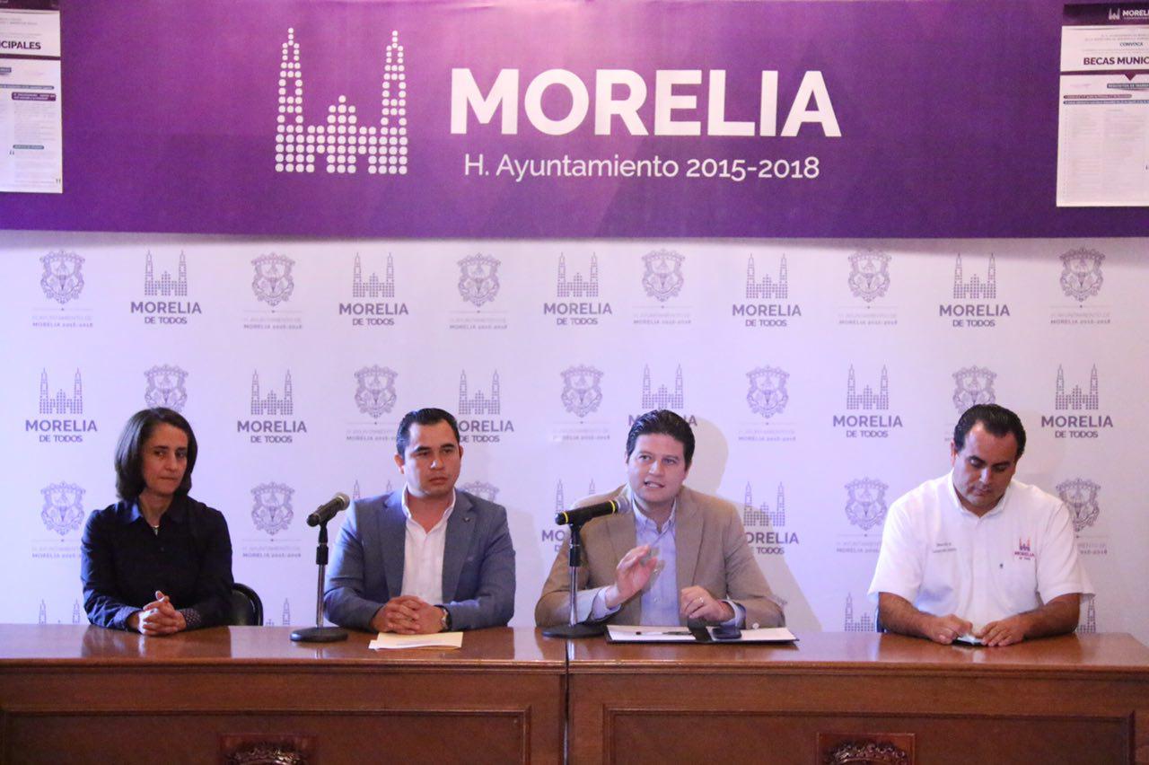 Secretaría de Desarrollo Humano y Bienestar Social revisa solicitudes para becas municipales