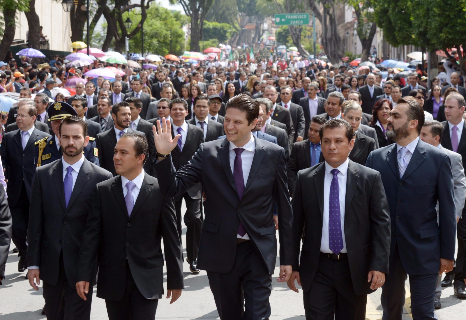 Invita Alfonso Martínez a disfrutar el desfile en familia