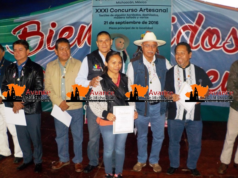 Instituto del Artesano Michoacano Premia a ganadores del concurso artesanal de San Juan Nuevo