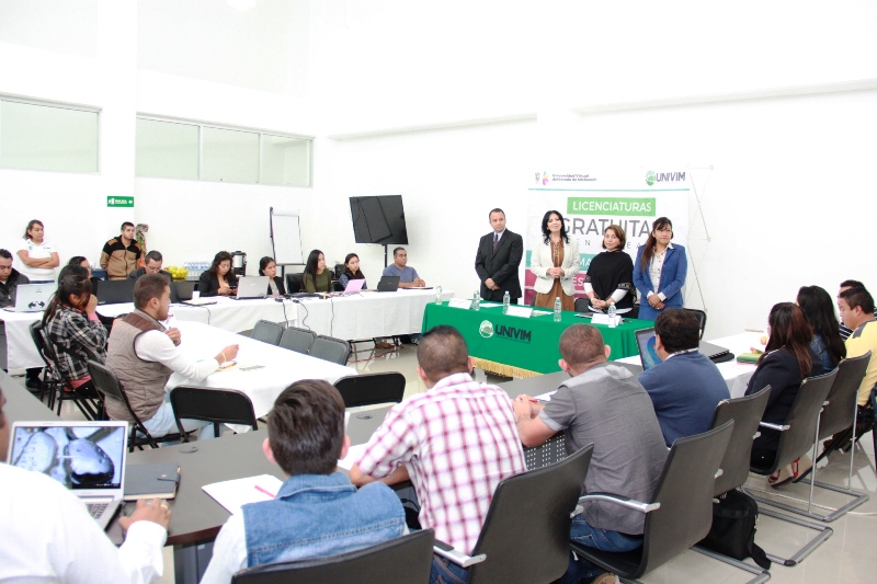 Capacita Univim a asesores de las UVEUs
