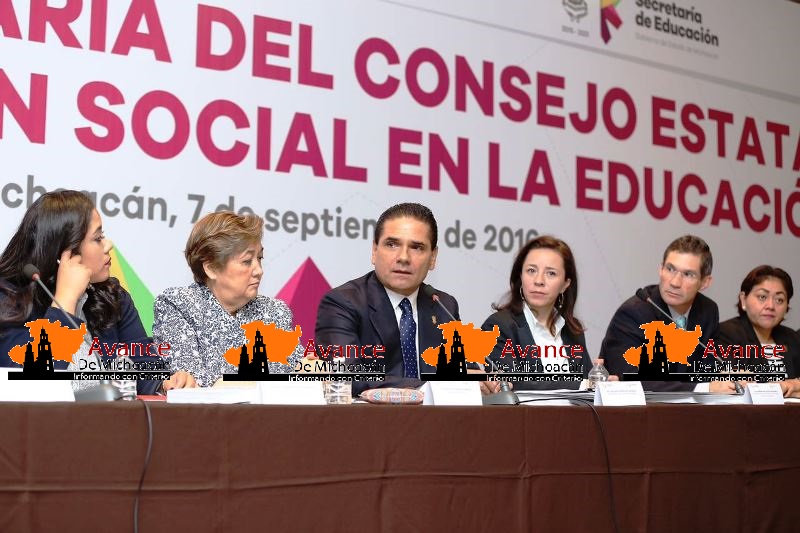 Avanza Michoacán hacia la calidad educativa: Gobernador