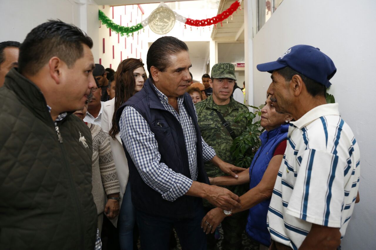 Ofrece Gobernador ayuda inmediata a familias afectadas por lluvias en Uruapan