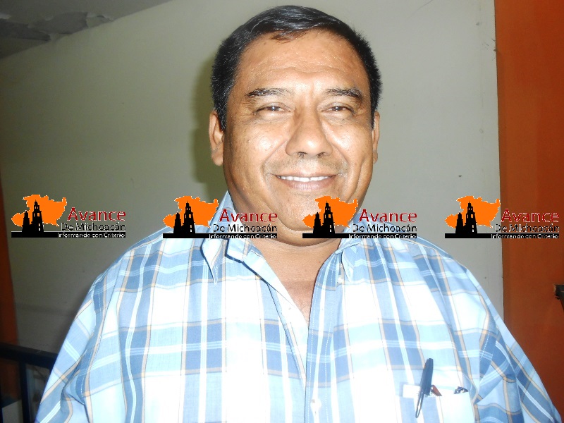 Se Muestra una Exposición de las Aves Canoras en Instituciones Educativas