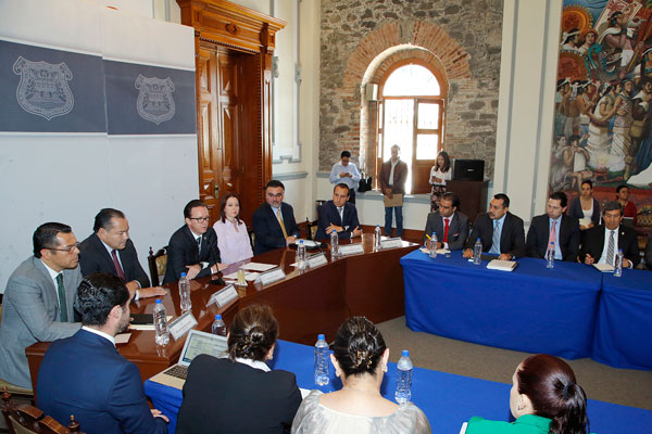 Retrasa IMSS proceso de pensión a trabajadores del Ayuntamiento en Puebla