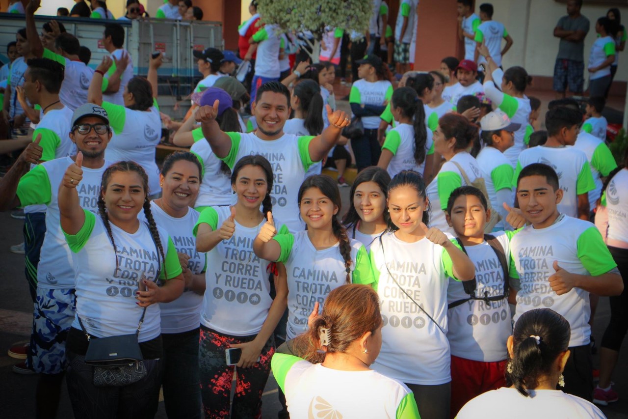 Desbordada la participación ciudadana en la carrera Camina, Trota y Corre En Apatzingán