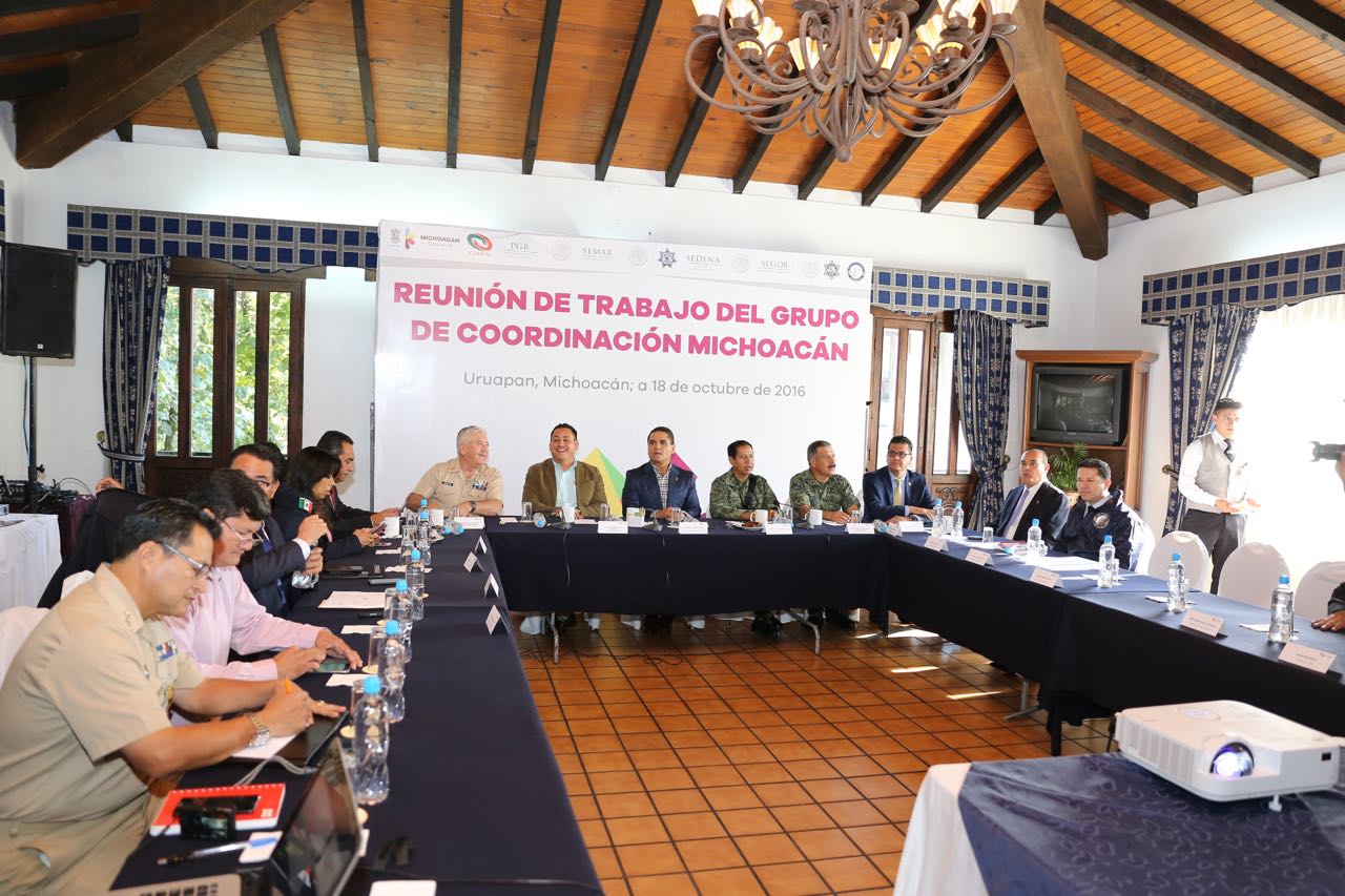 Sesiona Grupo de Coordinación Michoacán en Uruapan