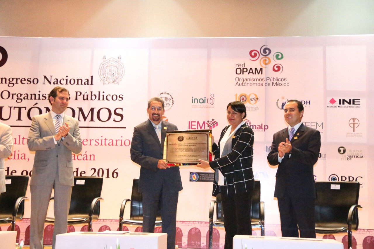 Reconoce Secretario del Ayuntamiento papel social y político de organismos autónomos