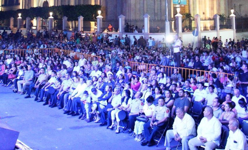 Exitosa presentación de la Orquesta Sinfónica de la SEDENA en Apatzingán