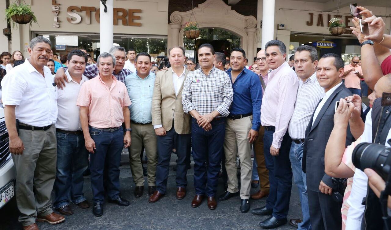 Agradecen aguacateros al Gobernador disposición para resolver problemática